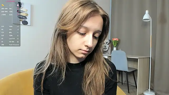 TaiteFairfield online show from 9, 2, 2026