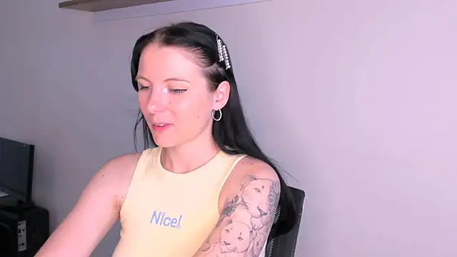Elle Pearl  online show from 3, 7, 2026