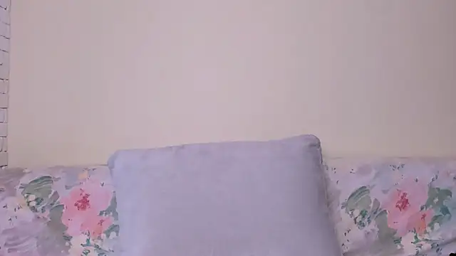 Elle Pearl  online show from 28, 3, 2026