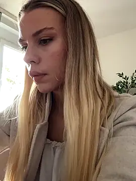 SexyMommyKate online show from 25, 9, 2025