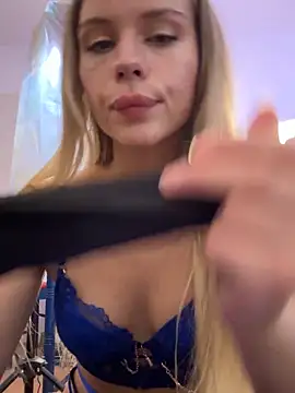 SexyMommyKate online show from 20, 9, 2025