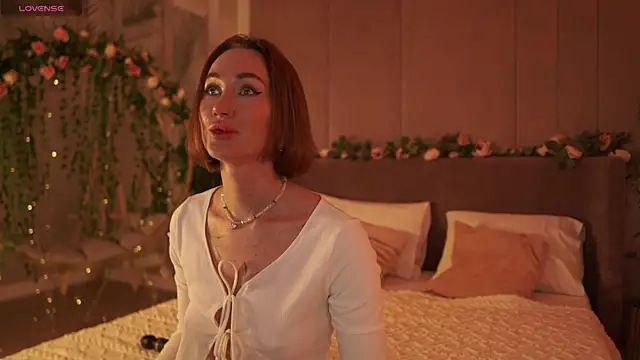 Serena Waldarf online show from 26, 9, 2025