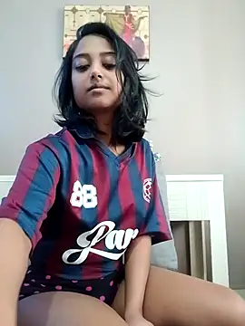 littlemissdevil69 online show from 18, 1, 2026