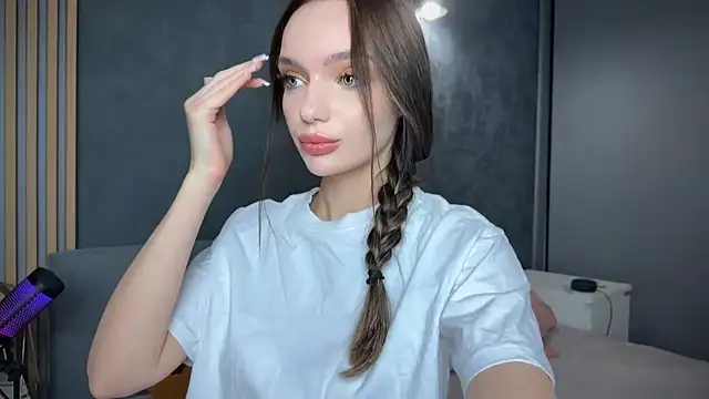 litlle angelll online show from 12, 1, 2026