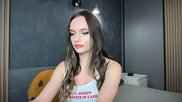 litlle angelll online show from 8, 1, 2026