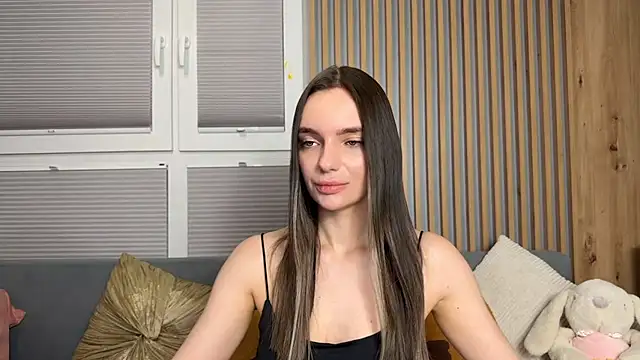 litlle angelll online show from 9, 4, 2026