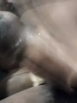 Curvy Pounder online show from 7, 10, 2025