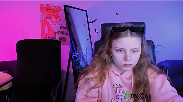 Snapshot of foxy_tease_ chatting on 5, 11, 2025 foxy tease online show from 5, 11, 2025