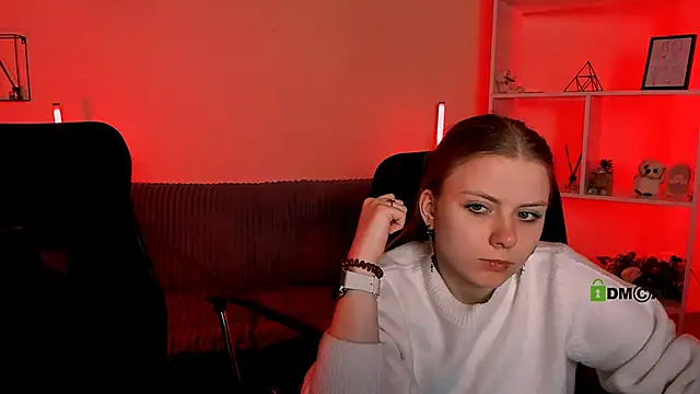 Snapshot of foxy_tease_ chatting on 19, 10, 2025 foxy tease online show from 19, 10, 2025