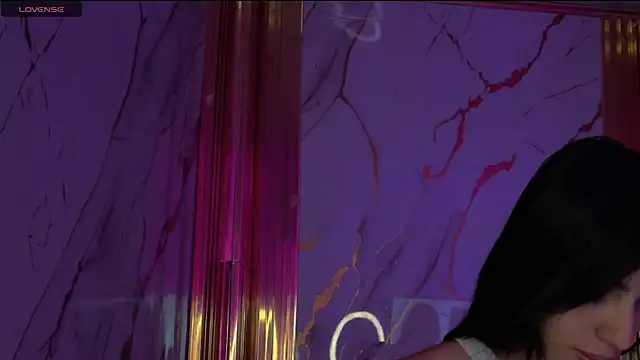 eimy skinny  online show from 7, 2, 2026