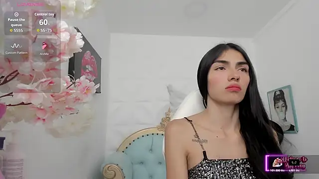 eimy skinny  online show from 7, 11, 2025