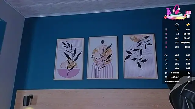 SarahMiler  online show from 17, 10, 2025