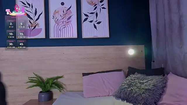 SarahMiler  online show from 24, 2, 2026