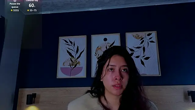 SarahMiler  online show from 25, 10, 2025