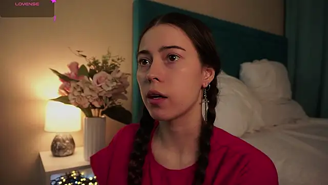 ywixos online show from 2, 4, 2026