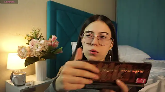 ywixos online show from 23, 11, 2025