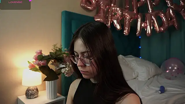 ywixos online show from 26, 2, 2026