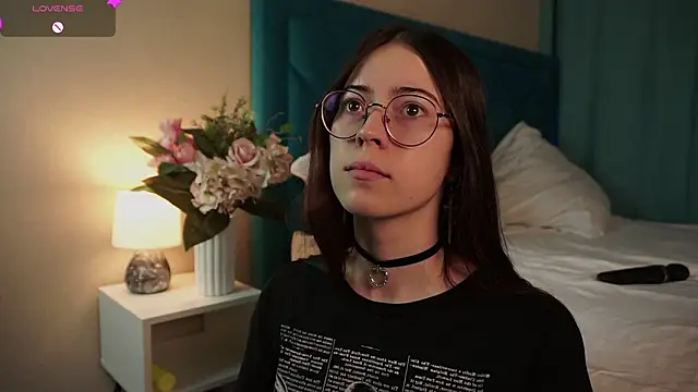 ywixos online show from 15, 2, 2026