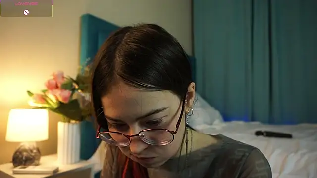 ywixos online show from 18, 11, 2025