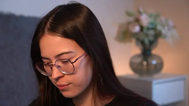 ywixos online show from 1, 12, 2025