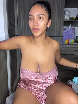 Mia sweet80 online show from 2, 12, 2025