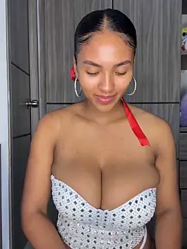 Mia sweet80 online show from 22, 9, 2025