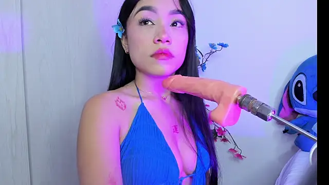 Eva cutte online show from 13, 7, 2026