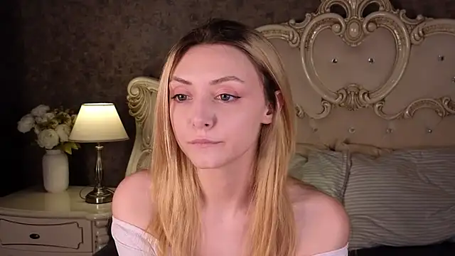 Snapshot of CindyFors chatting on 26, 9, 2025 CindyFors online show from 26, 9, 2025