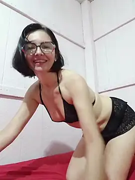 Luana sexy42 online show from 24, 5, 2026
