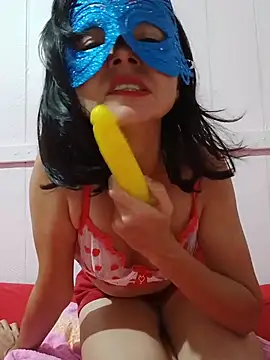 Luana sexy42 online show from 8, 2, 2026