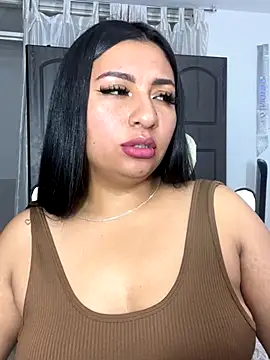 Snapshot of Issa_Santana chatting on 23, 11, 2025 Issa Santana online show from 23, 11, 2025