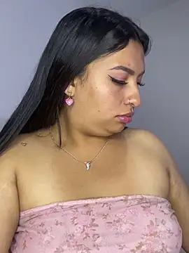 Issa Santana online show from 5, 4, 2026