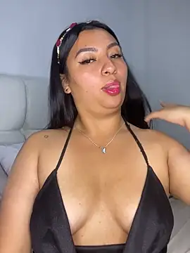 Issa Santana online show from 3, 4, 2026