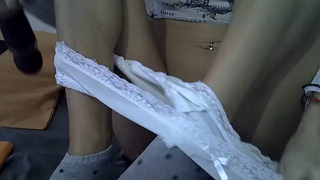 AnaLuxJulia online show from 4, 11, 2025