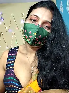 Snapshot of Hotty_Sonali chatting on 8, 10, 2025 Hotty Sonali online show from 8, 10, 2025