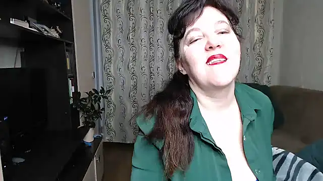 Snapshot of Illusionq chatting on 2, 12, 2025 Illusionq online show from 2, 12, 2025