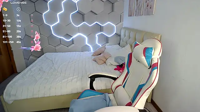 Snapshot of aliicemeow chatting on 9, 7, 2026 aliicemeow online show from 9, 7, 2026