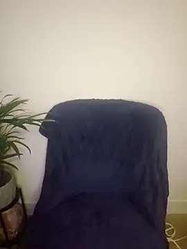 Snapshot of LonelyLucinda chatting on 6, 11, 2025 LonelyLucinda online show from 6, 11, 2025