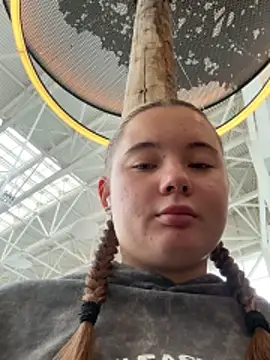 StephanieMur online show from 12, 10, 2025