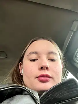 StephanieMur online show from 19, 11, 2025