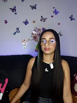 Snapshot of issis22 chatting on 14, 1, 2026 issis22 online show from 14, 1, 2026