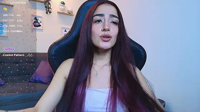 Snapshot of ViolethRosse chatting on 20, 9, 2025 ViolethRosse online show from 20, 9, 2025