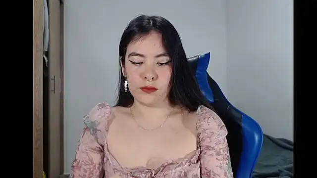 Snapshot of EloiseJun chatting on 14, 2, 2026 EloiseJun online show from 14, 2, 2026