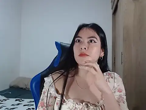 EloiseJun online show from 17, 9, 2025