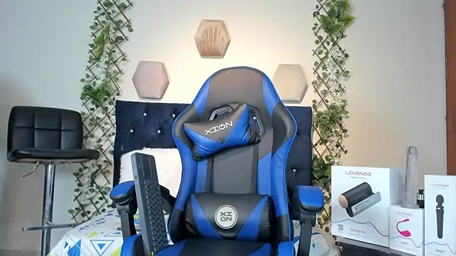  taylor black online show from 6, 11, 2025