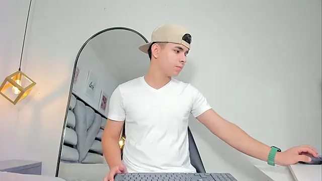 lianfox  online show from 19, 12, 2025