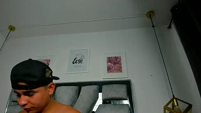 lianfox  online show from 23, 4, 2026