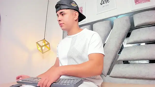 lianfox  online show from 10, 3, 2026