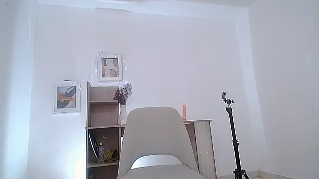 Snapshot of Iris_jackson_ chatting on 3, 10, 2025 Iris jackson online show from 3, 10, 2025