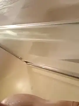 Snapshot of Barber33zk chatting on 24, 10, 2025 Barber33zk online show from 24, 10, 2025